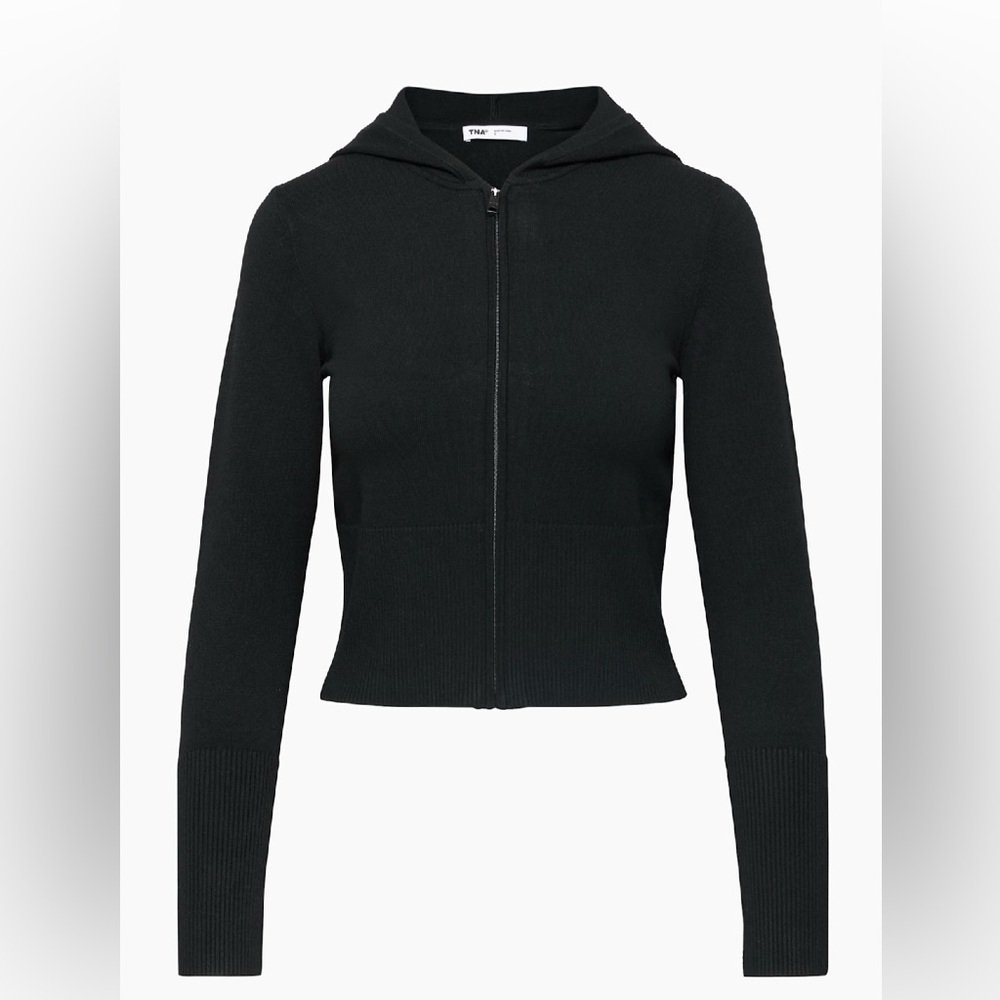 Aritzia Melrose Hoodie
Knit zip-up slim-fit hoodie